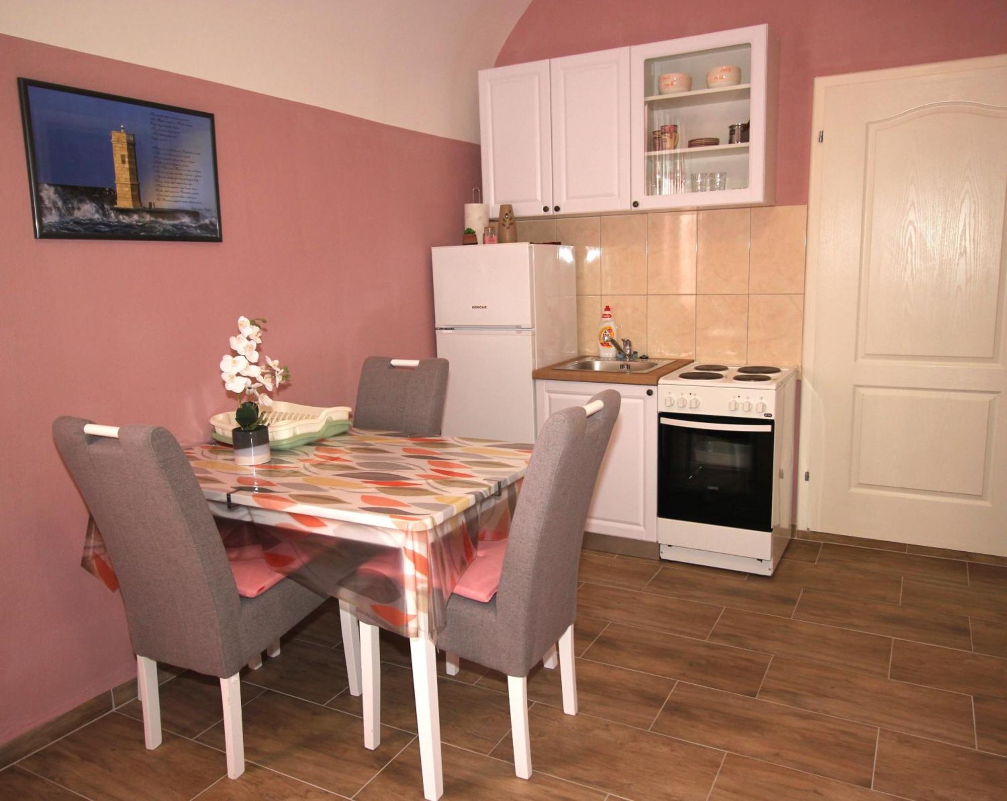 Studio Apartman Maro เซนญ์ ภายนอก รูปภาพ
